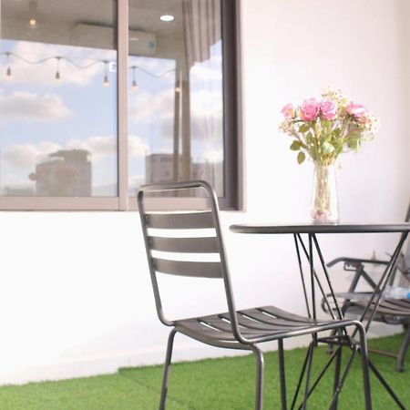 The Navis Hotel & Apartment Da Nang Exteriör bild